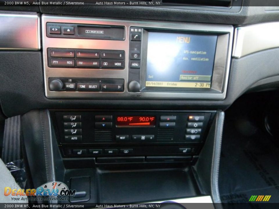 Controls of 2000 BMW M5  Photo #33