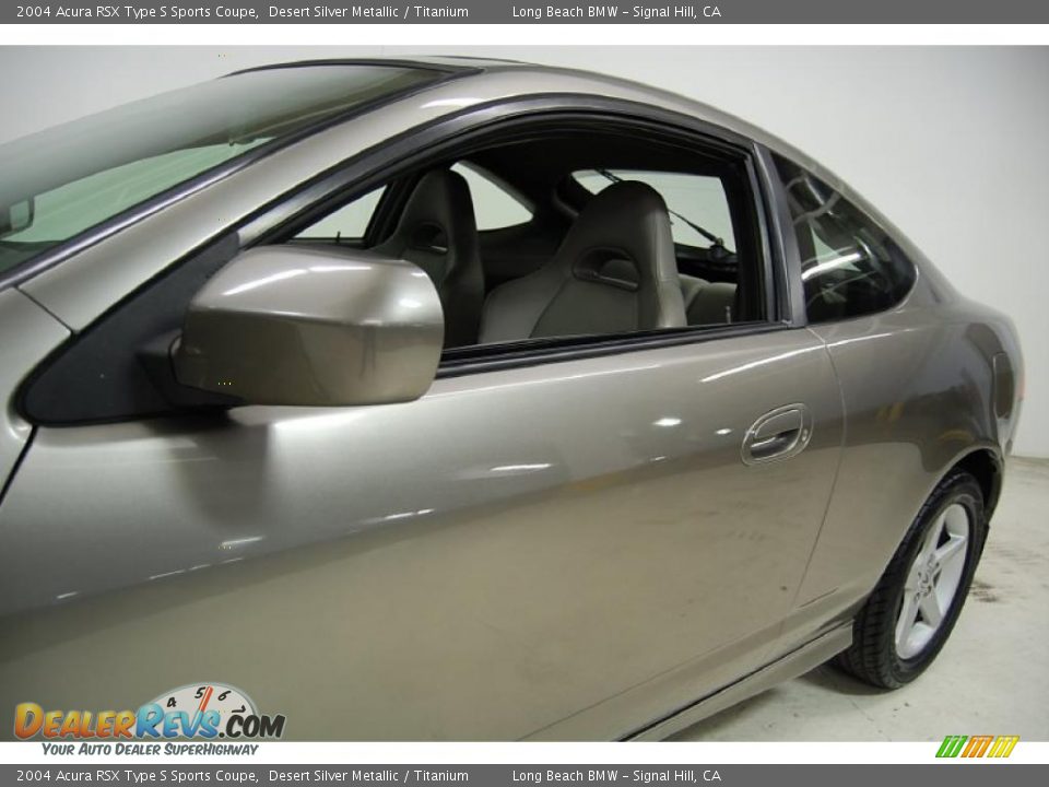 2004 Acura RSX Type S Sports Coupe Desert Silver Metallic / Titanium Photo #12