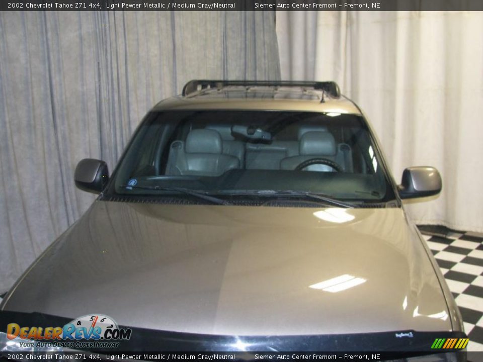 2002 Chevrolet Tahoe Z71 4x4 Light Pewter Metallic / Medium Gray/Neutral Photo #6