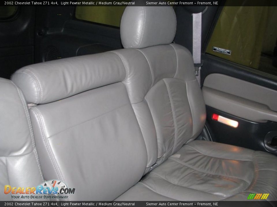 2002 Chevrolet Tahoe Z71 4x4 Light Pewter Metallic / Medium Gray/Neutral Photo #15