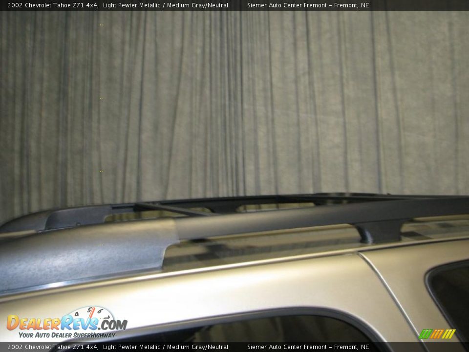 2002 Chevrolet Tahoe Z71 4x4 Light Pewter Metallic / Medium Gray/Neutral Photo #18