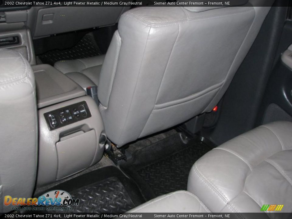 2002 Chevrolet Tahoe Z71 4x4 Light Pewter Metallic / Medium Gray/Neutral Photo #20
