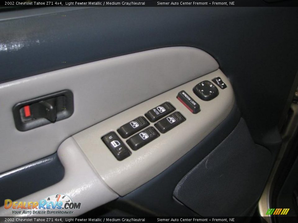 2002 Chevrolet Tahoe Z71 4x4 Light Pewter Metallic / Medium Gray/Neutral Photo #21