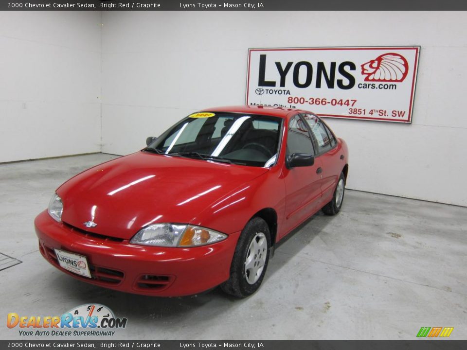 2000 Chevrolet Cavalier Sedan Bright Red / Graphite Photo #21
