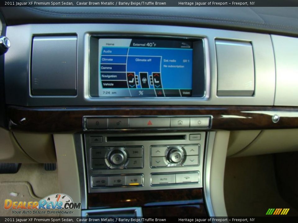 Navigation of 2011 Jaguar XF Premium Sport Sedan Photo #14