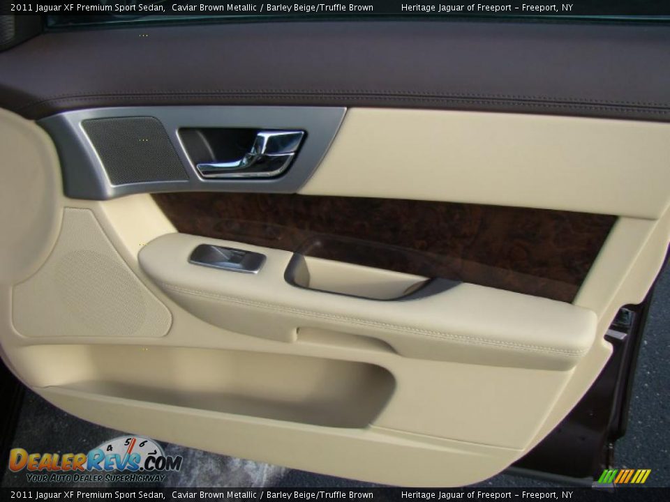 Door Panel of 2011 Jaguar XF Premium Sport Sedan Photo #20