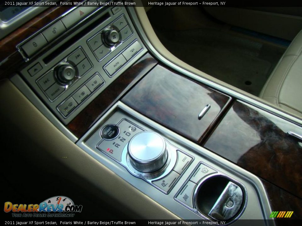 Controls of 2011 Jaguar XF Sport Sedan Photo #15
