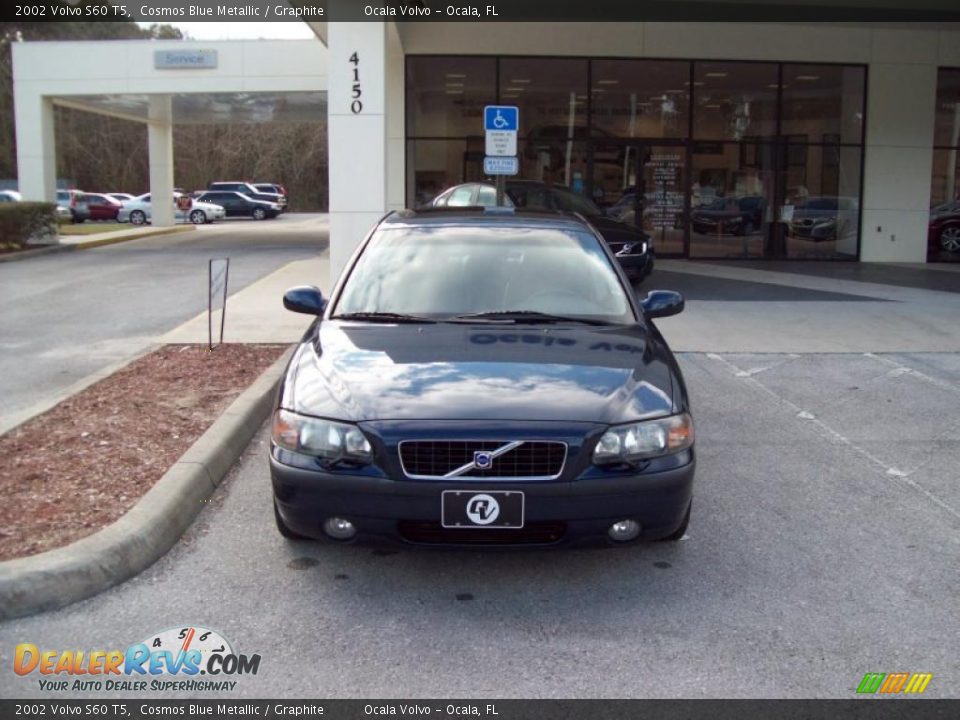 2002 Volvo S60 T5 Cosmos Blue Metallic / Graphite Photo #2