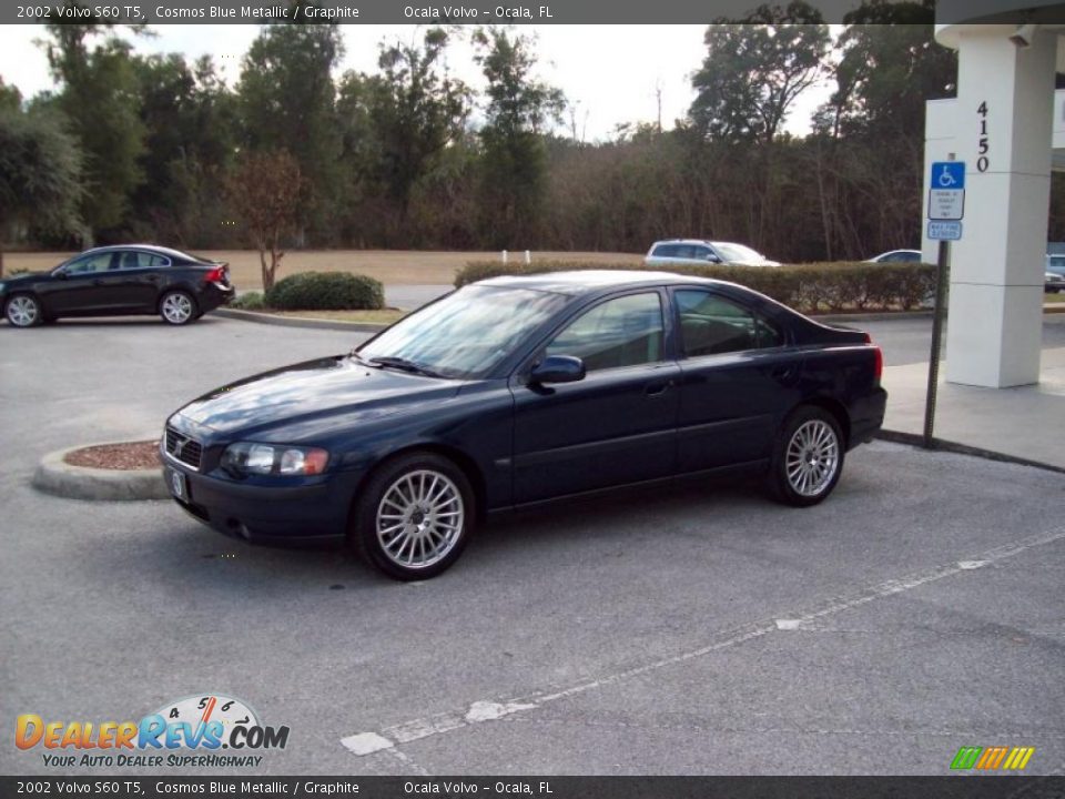 2002 Volvo S60 T5 Cosmos Blue Metallic / Graphite Photo #4