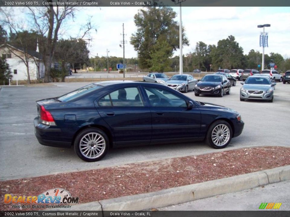 2002 Volvo S60 T5 Cosmos Blue Metallic / Graphite Photo #9