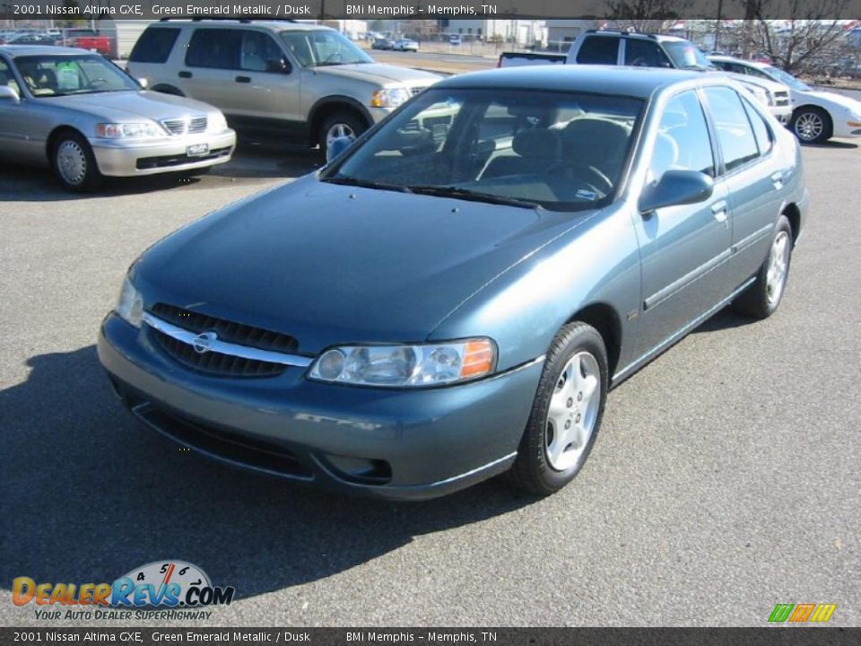 2001 Nissan Altima GXE Green Emerald Metallic / Dusk Photo #1