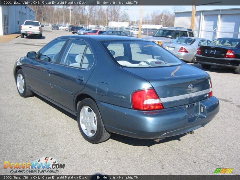 2001 Nissan Altima GXE Green Emerald Metallic / Dusk Photo #3