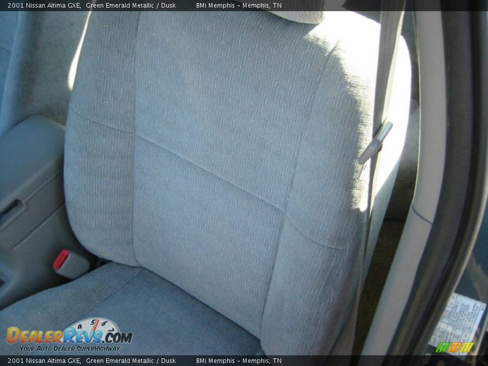 2001 Nissan Altima GXE Green Emerald Metallic / Dusk Photo #10