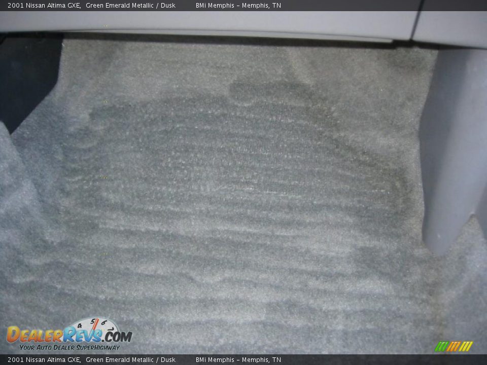 2001 Nissan Altima GXE Green Emerald Metallic / Dusk Photo #15