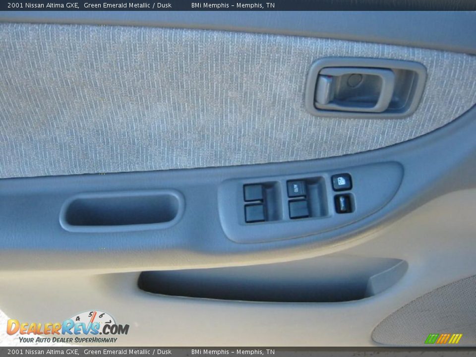 2001 Nissan Altima GXE Green Emerald Metallic / Dusk Photo #16