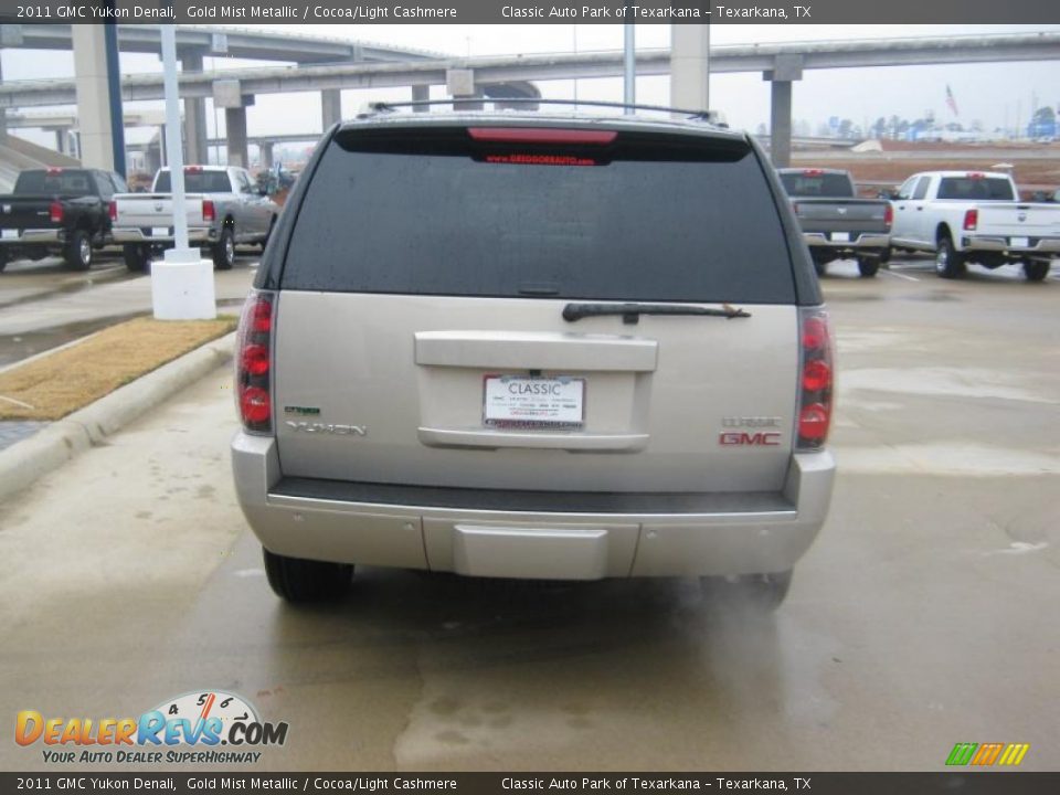 2011 GMC Yukon Denali Gold Mist Metallic / Cocoa/Light Cashmere Photo #4