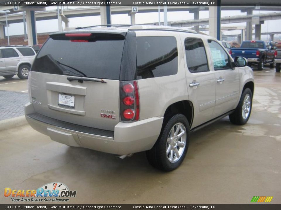2011 GMC Yukon Denali Gold Mist Metallic / Cocoa/Light Cashmere Photo #5
