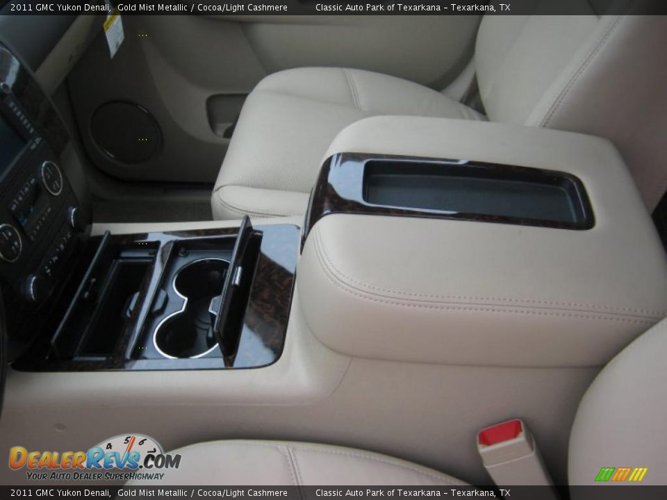 2011 GMC Yukon Denali Gold Mist Metallic / Cocoa/Light Cashmere Photo #12