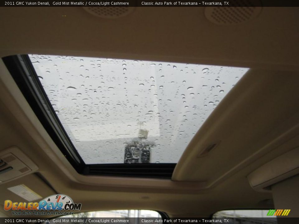 2011 GMC Yukon Denali Gold Mist Metallic / Cocoa/Light Cashmere Photo #13