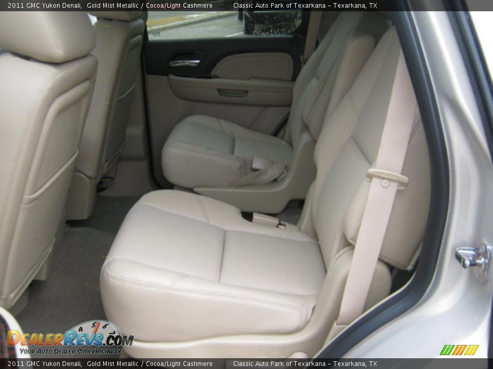 2011 GMC Yukon Denali Gold Mist Metallic / Cocoa/Light Cashmere Photo #17