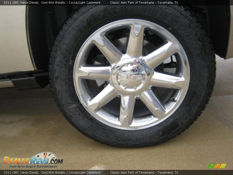 2011 GMC Yukon Denali Gold Mist Metallic / Cocoa/Light Cashmere Photo #25