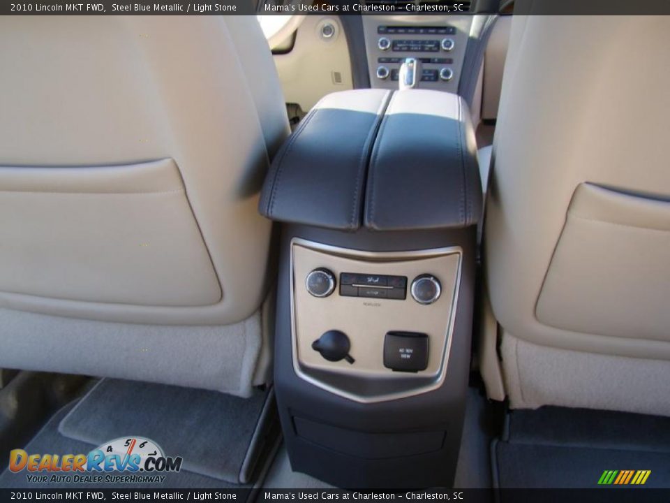 2010 Lincoln MKT FWD Steel Blue Metallic / Light Stone Photo #19