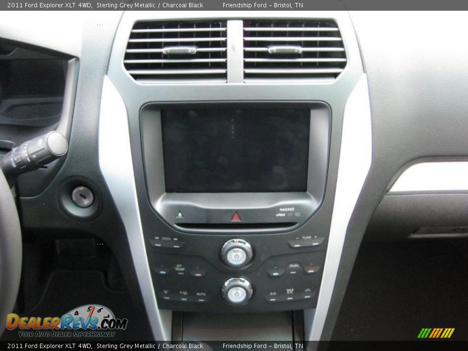 Controls of 2011 Ford Explorer XLT 4WD Photo #30