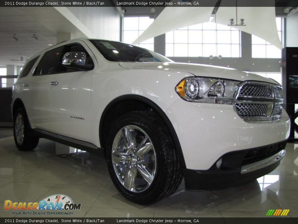 Front 3/4 View of 2011 Dodge Durango Citadel Photo #3