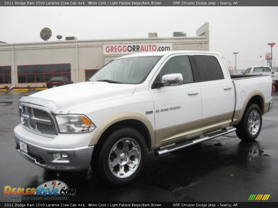 2011 Dodge Ram 1500 Laramie Crew Cab 4x4 White Gold / Light Pebble Beige/Bark Brown Photo #1