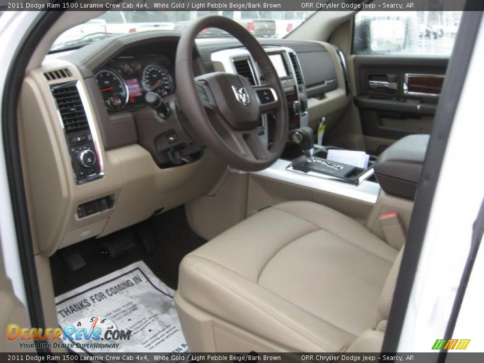 2011 Dodge Ram 1500 Laramie Crew Cab 4x4 White Gold / Light Pebble Beige/Bark Brown Photo #11