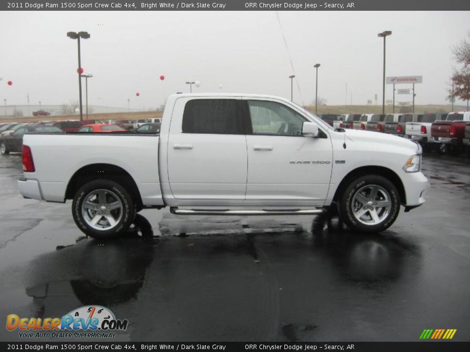 2011 Dodge Ram 1500 Sport Crew Cab 4x4 Bright White / Dark Slate Gray Photo #4