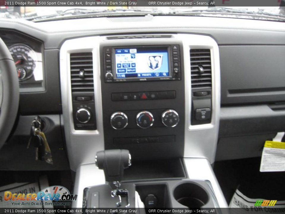 2011 Dodge Ram 1500 Sport Crew Cab 4x4 Bright White / Dark Slate Gray Photo #10