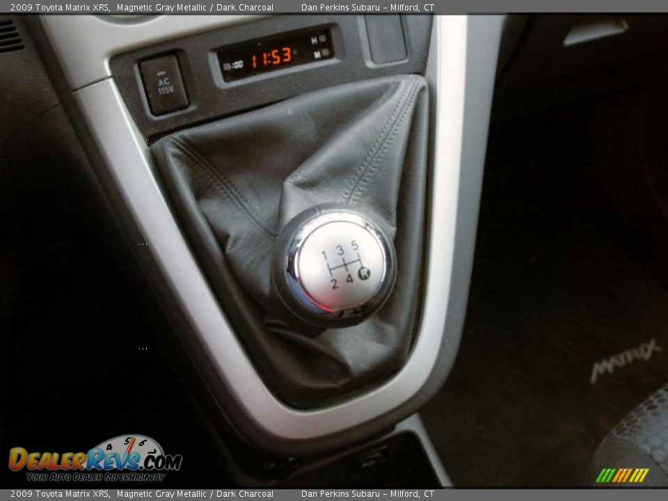 2009 Toyota Matrix XRS Shifter Photo #25