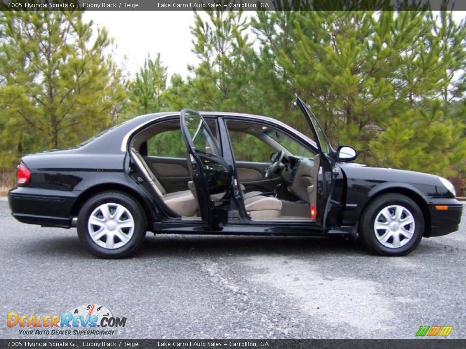 2005 Hyundai Sonata GL Ebony Black / Beige Photo #13