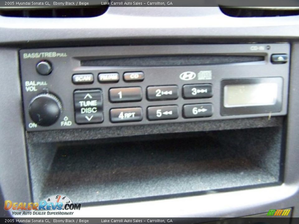 2005 Hyundai Sonata GL Ebony Black / Beige Photo #22