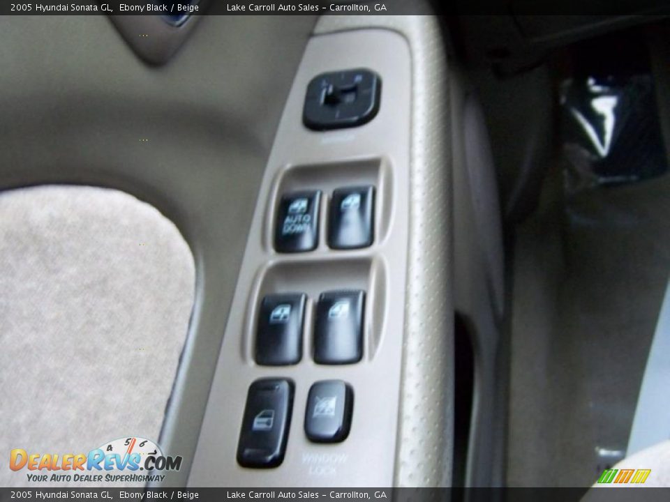 2005 Hyundai Sonata GL Ebony Black / Beige Photo #23