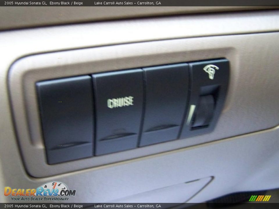 2005 Hyundai Sonata GL Ebony Black / Beige Photo #24