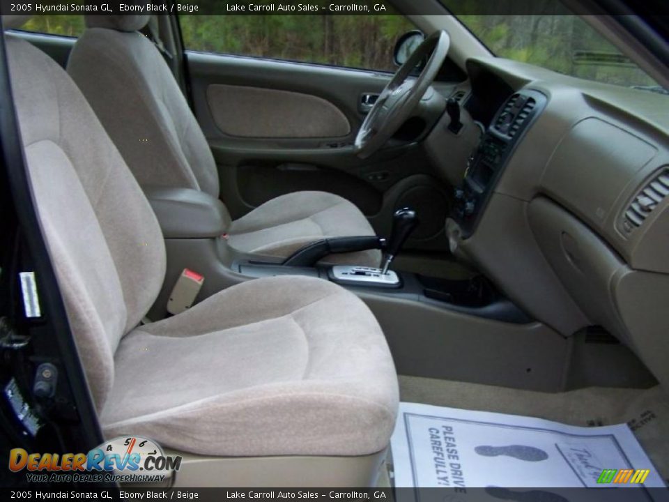 2005 Hyundai Sonata GL Ebony Black / Beige Photo #26