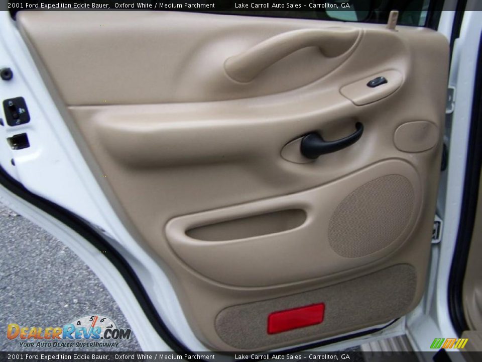 2001 Ford Expedition Eddie Bauer Oxford White / Medium Parchment Photo #35