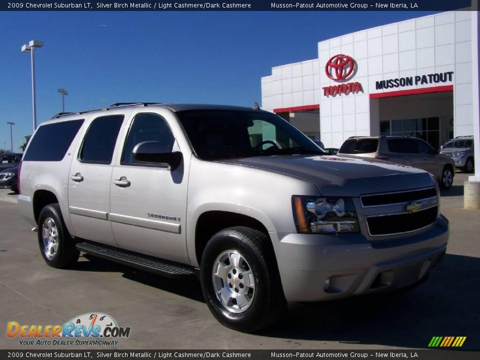 2009 Chevrolet Suburban LT Silver Birch Metallic / Light Cashmere/Dark Cashmere Photo #1