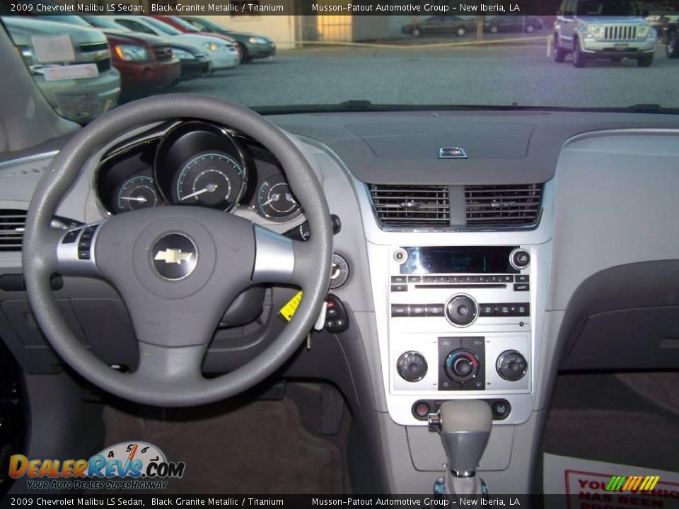 2009 Chevrolet Malibu LS Sedan Black Granite Metallic / Titanium Photo #11