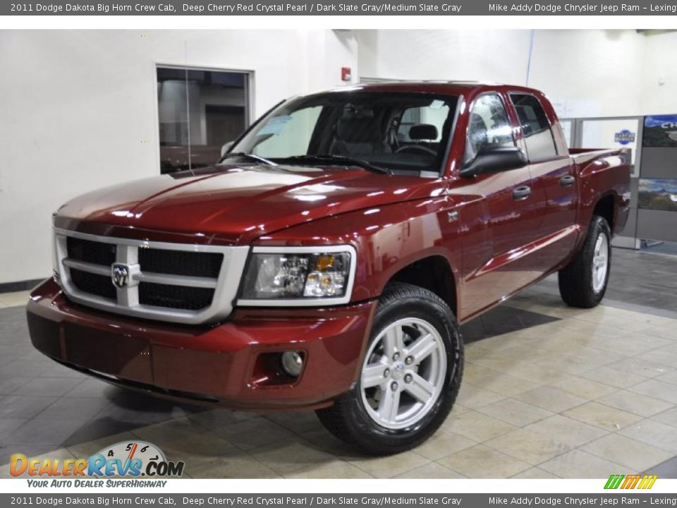 Front 3/4 View of 2011 Dodge Dakota Big Horn Crew Cab Photo #2