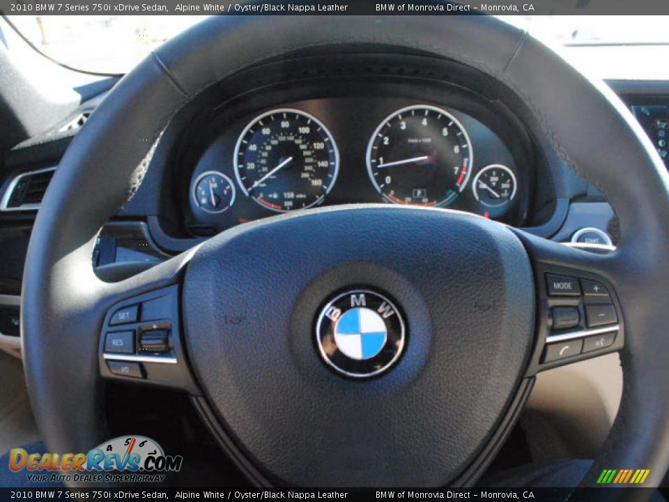 Controls of 2010 BMW 7 Series 750i xDrive Sedan Photo #19