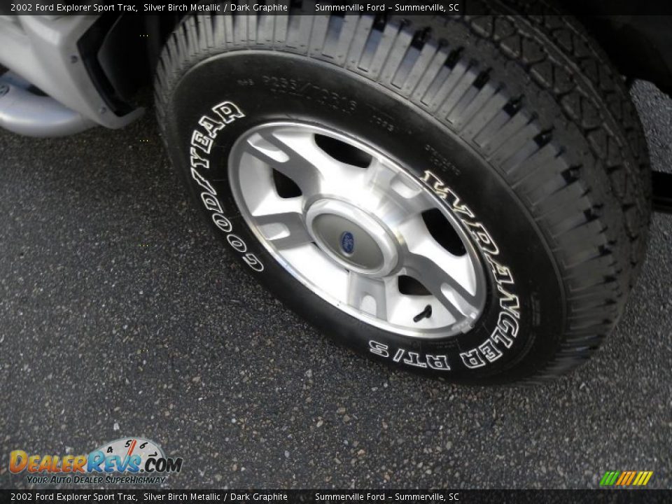 2002 Ford Explorer Sport Trac Silver Birch Metallic / Dark Graphite Photo #16