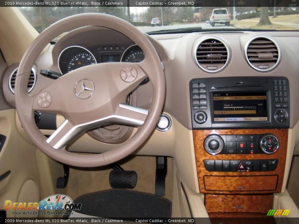 Dashboard of 2009 Mercedes-Benz ML 320 BlueTec 4Matic Photo #15