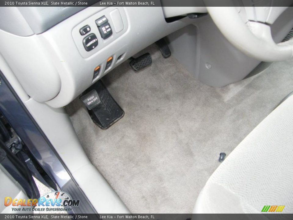 2010 Toyota Sienna XLE Slate Metallic / Stone Photo #16