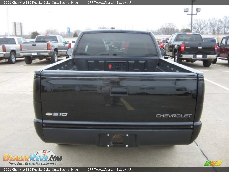 2002 Chevrolet S10 Regular Cab Onyx Black / Beige Photo #6
