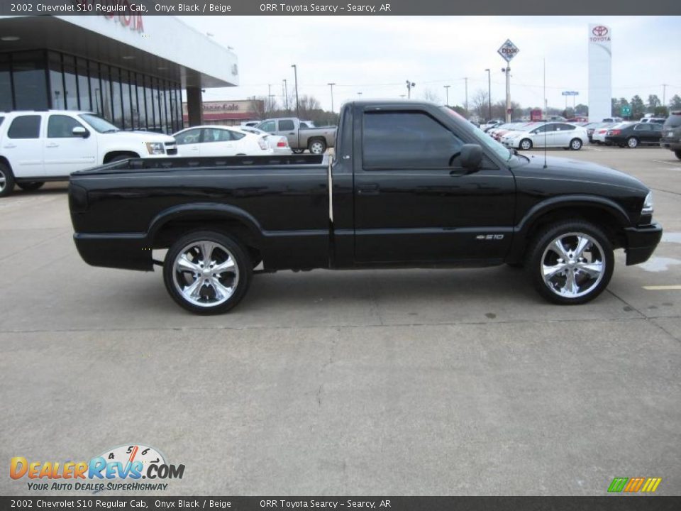 2002 Chevrolet S10 Regular Cab Onyx Black / Beige Photo #8