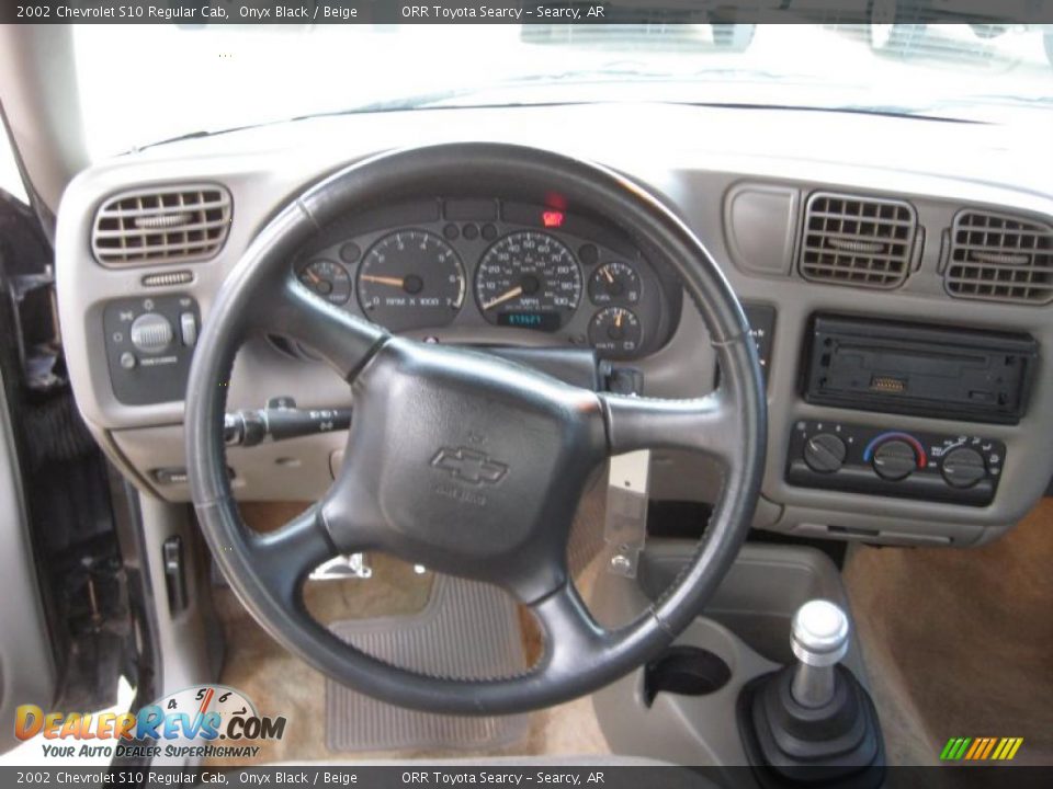2002 Chevrolet S10 Regular Cab Onyx Black / Beige Photo #9