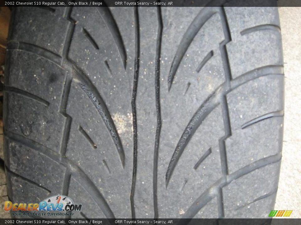 2002 Chevrolet S10 Regular Cab Onyx Black / Beige Photo #16